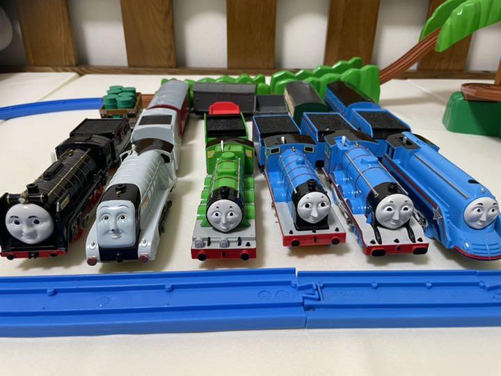 トーマス　プラレール　どきどきマウンテンのセットです☆