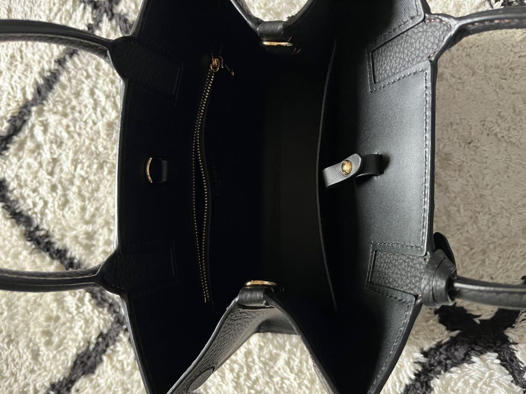 げレザーBurberryバッグ