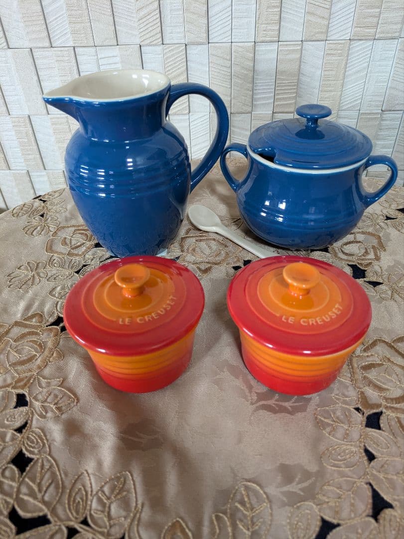 LE CREUSETクリーマー、シュガーポット、ココットセットStoneware