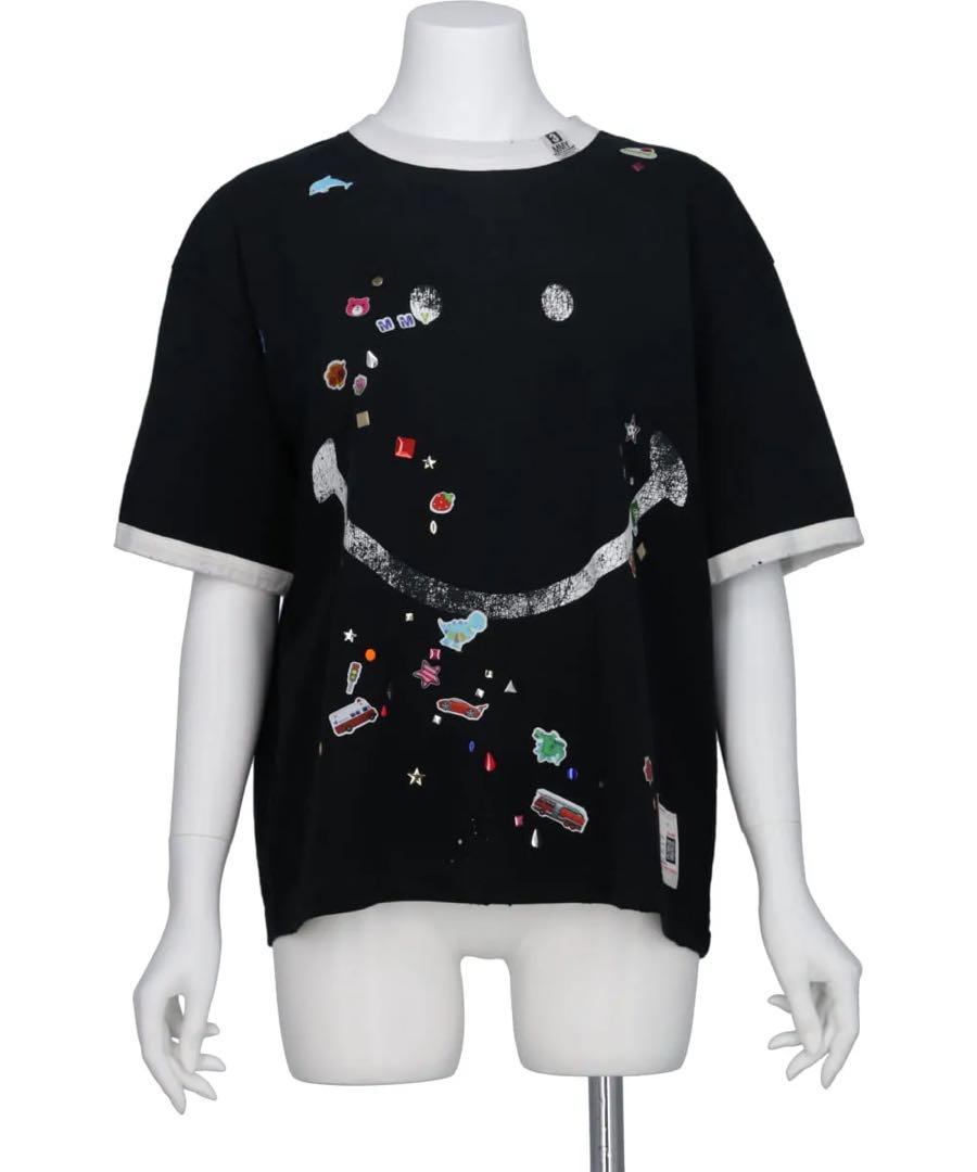 ミハラヤスヒロ SMILY FACE PRINTED STICKER TEE
