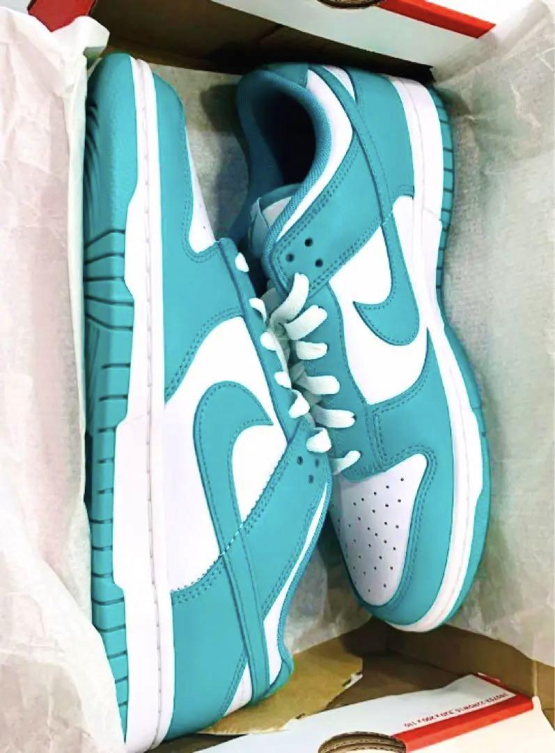 ★NIKE★ティファニーブルーのアクセントで視線を独占！ ナイキ エアフォース1 にティファニーコラボを想起させる新色が