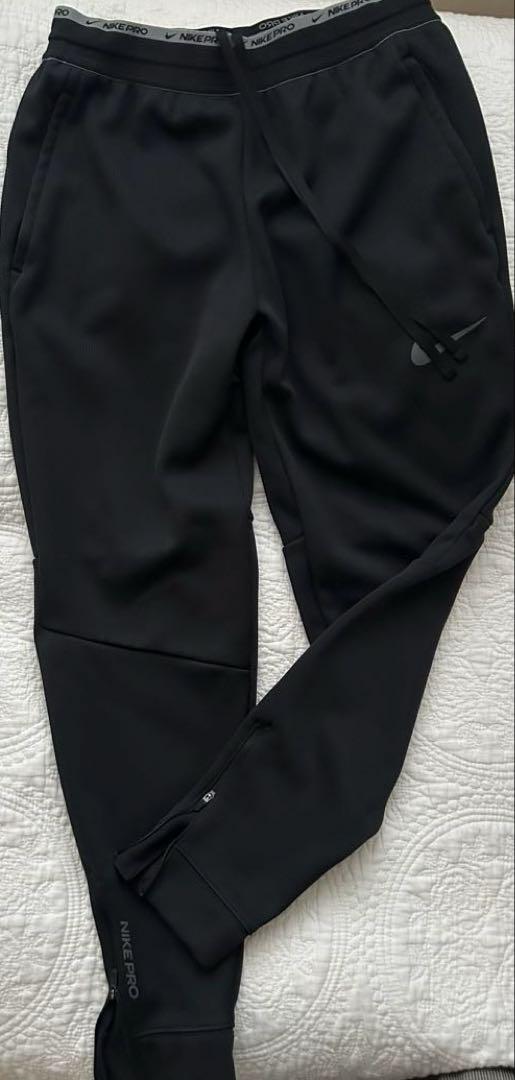 Nike Therma-FIT ジャージ上下セット CH 黒