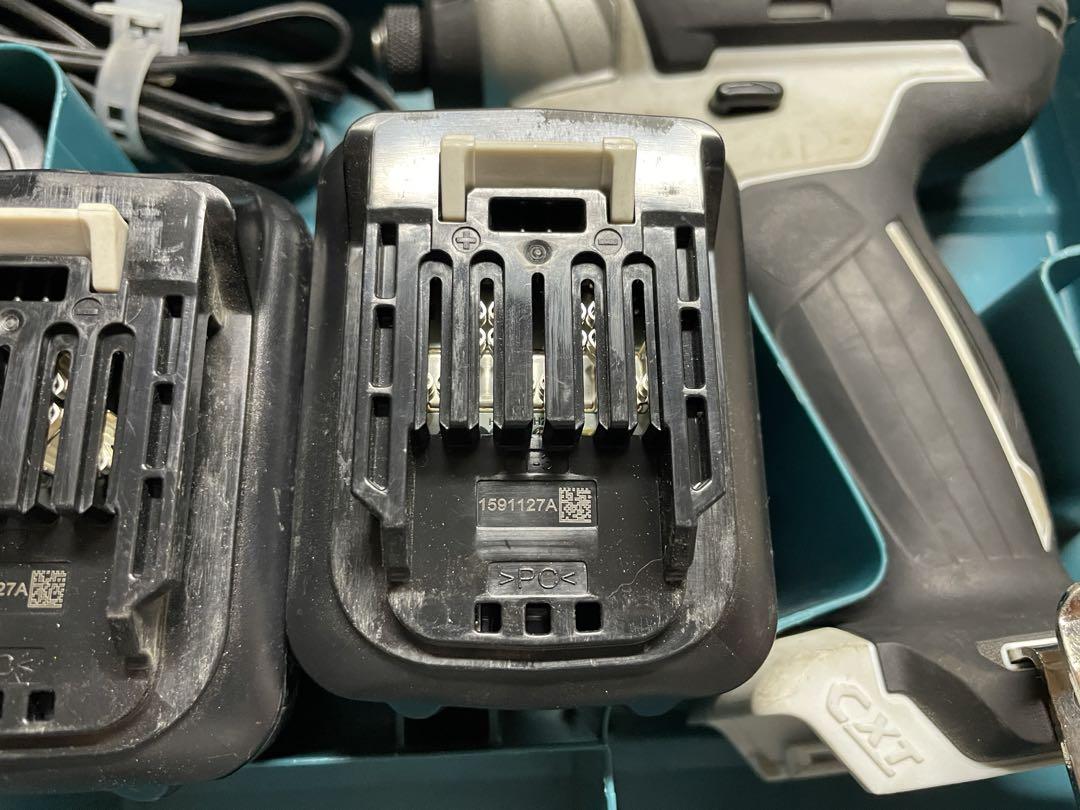マキタ インパクトドライバ TD110DSHXW 10.8v バッテリー 2個