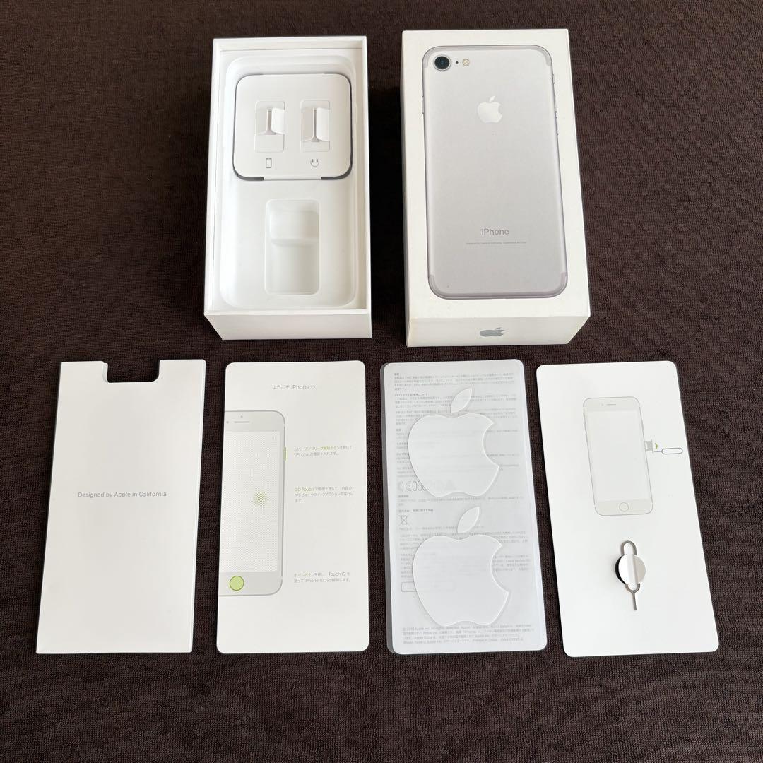 【イヤホン&充電器セット】iPhone7 128GB シルバー simフリー ☆イヤホン 充電器セット☆ iPhone7 128GB シルバー simフリー
