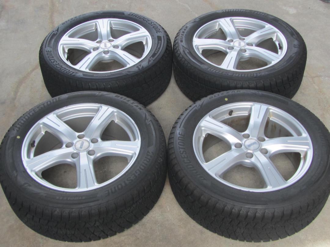 235|55R18スタッドレスブリヂストンブリザックDM-V32021年