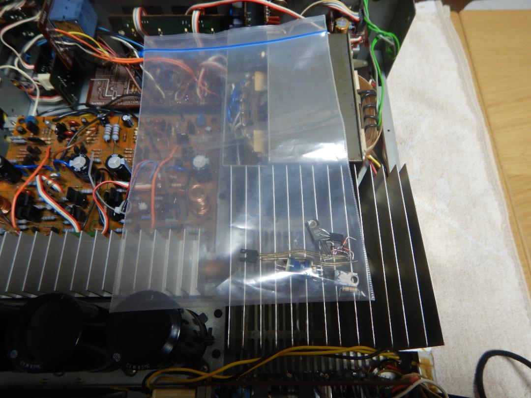 サンスイ　AU-D707F ジャンク品