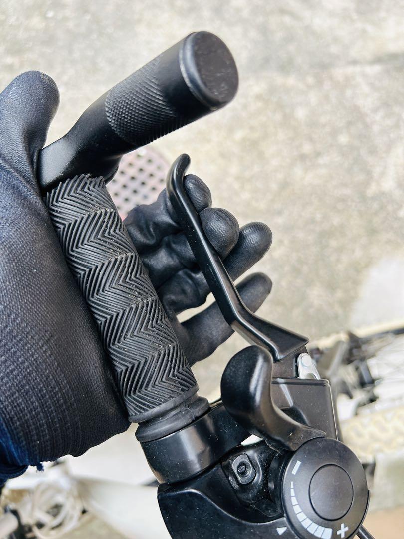 直接引取限定】 カスタム多数　ノーブランド・MTBバイク風ホワイト‼️　26インチ
