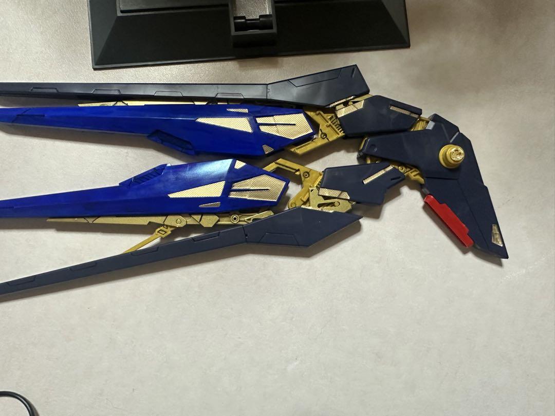 PG ストライクフリーダムガンダムと1/60フリーダムガンダム(ジャンク品)