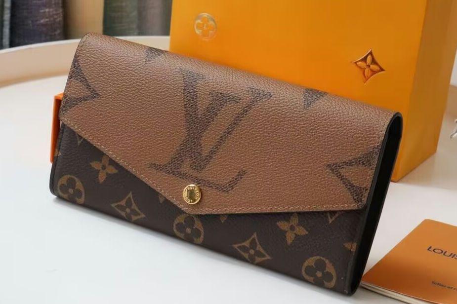 LOUIS VUITTONルイヴィトン 長財布　モノグラム ジャイアント