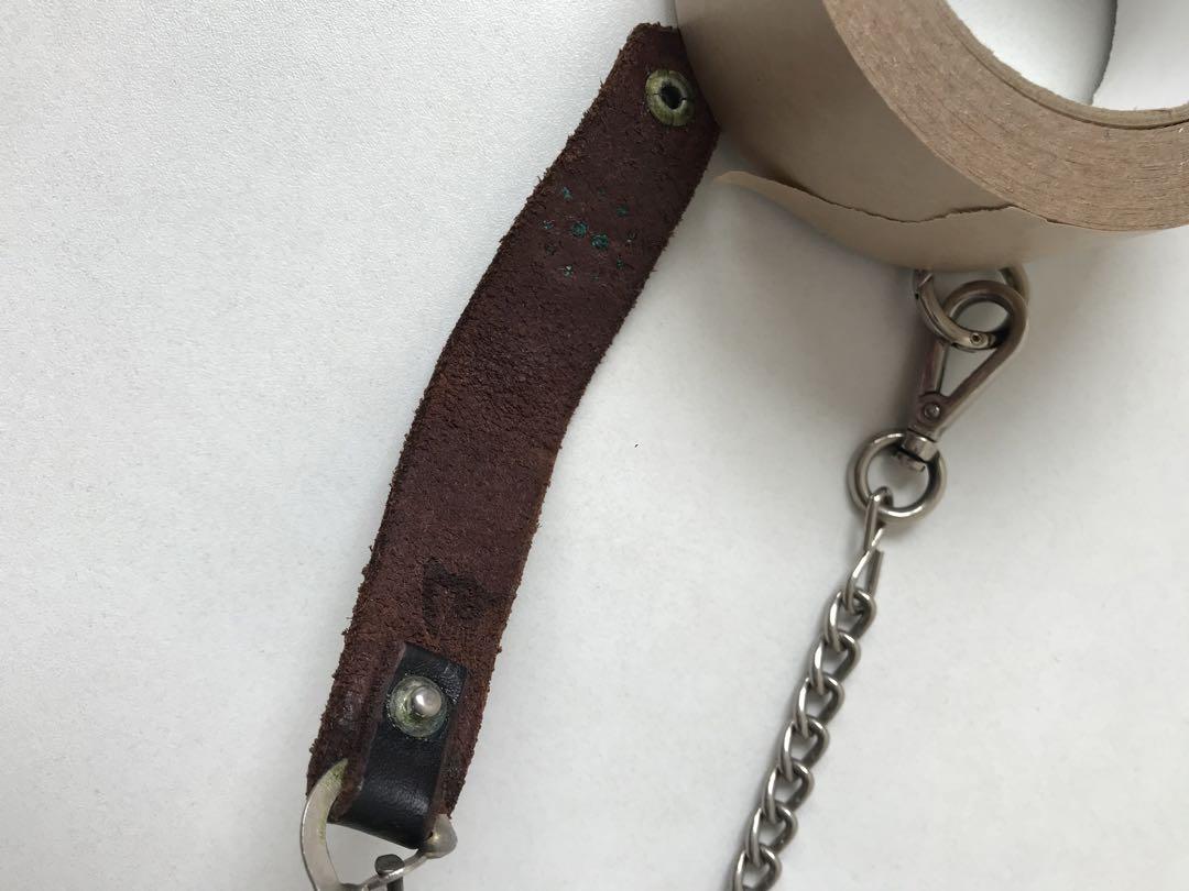 HTCターコイズとレザーと金属のチェーン