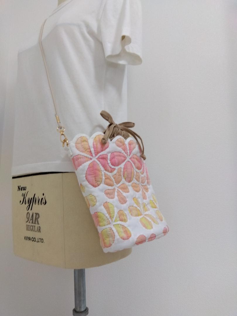 ハワイアンキルト ハンドメイド プルメリアバケットショルダー
