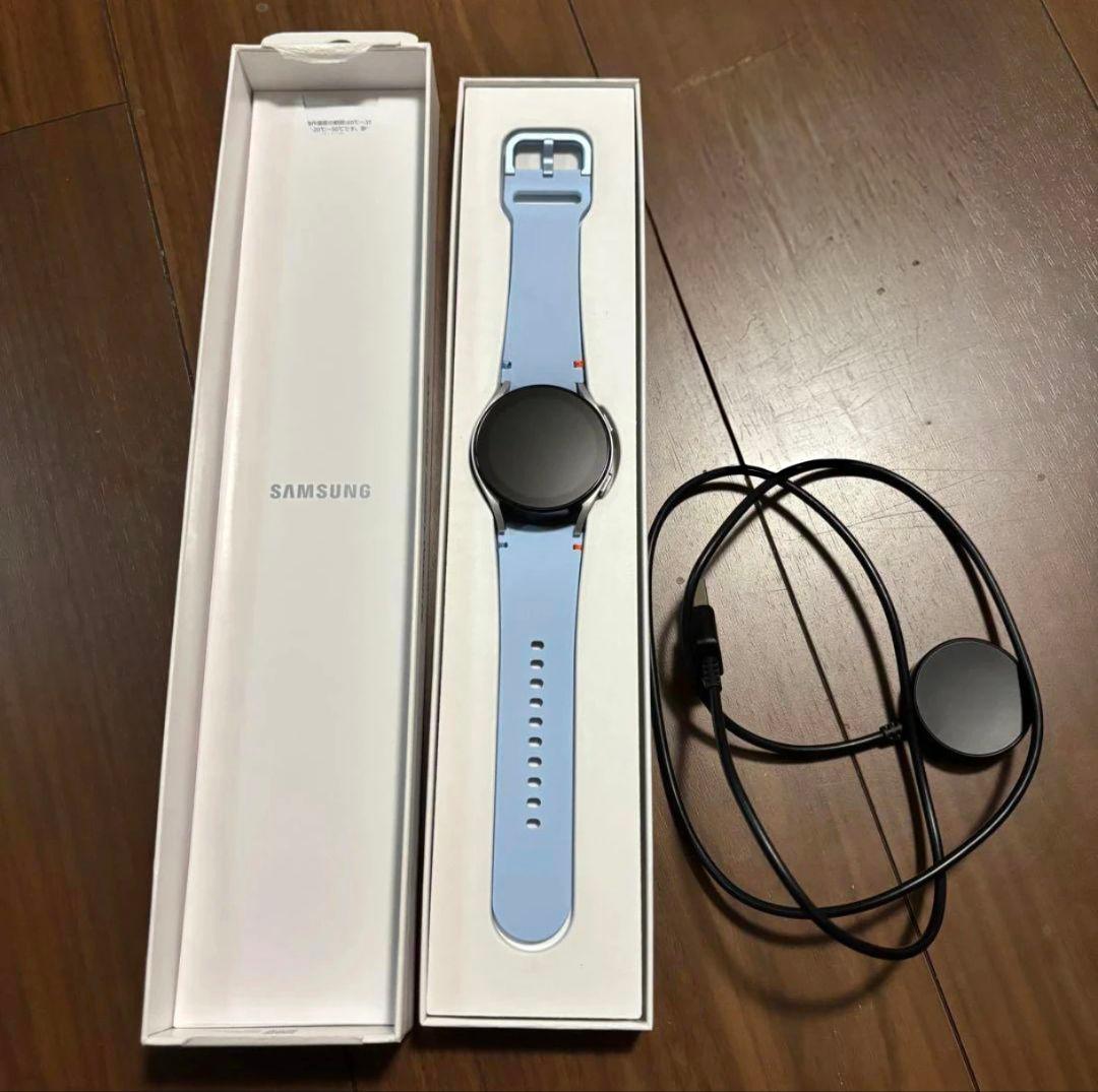 Galaxy watch fe 40mm　シルバー