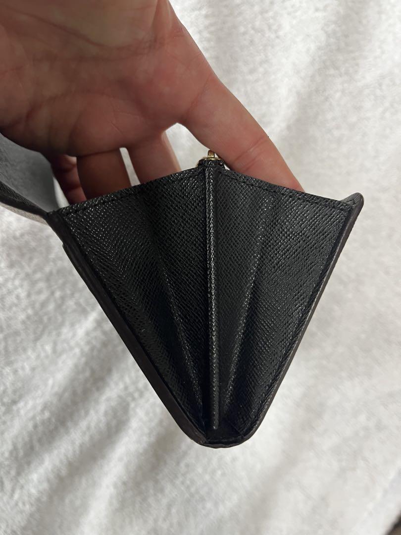 ちゃんはる ❁.。.  LOUIS VUITTON ポルトフォイユ・サラ