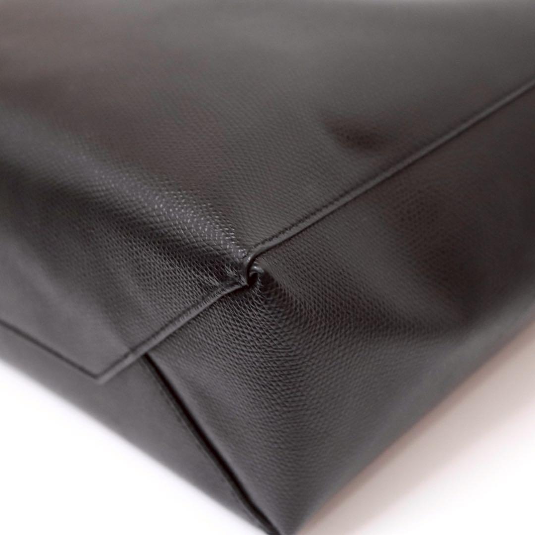 【極美品】セリーヌ バーティカルカバ スモール 189813 ショルダーバッグ