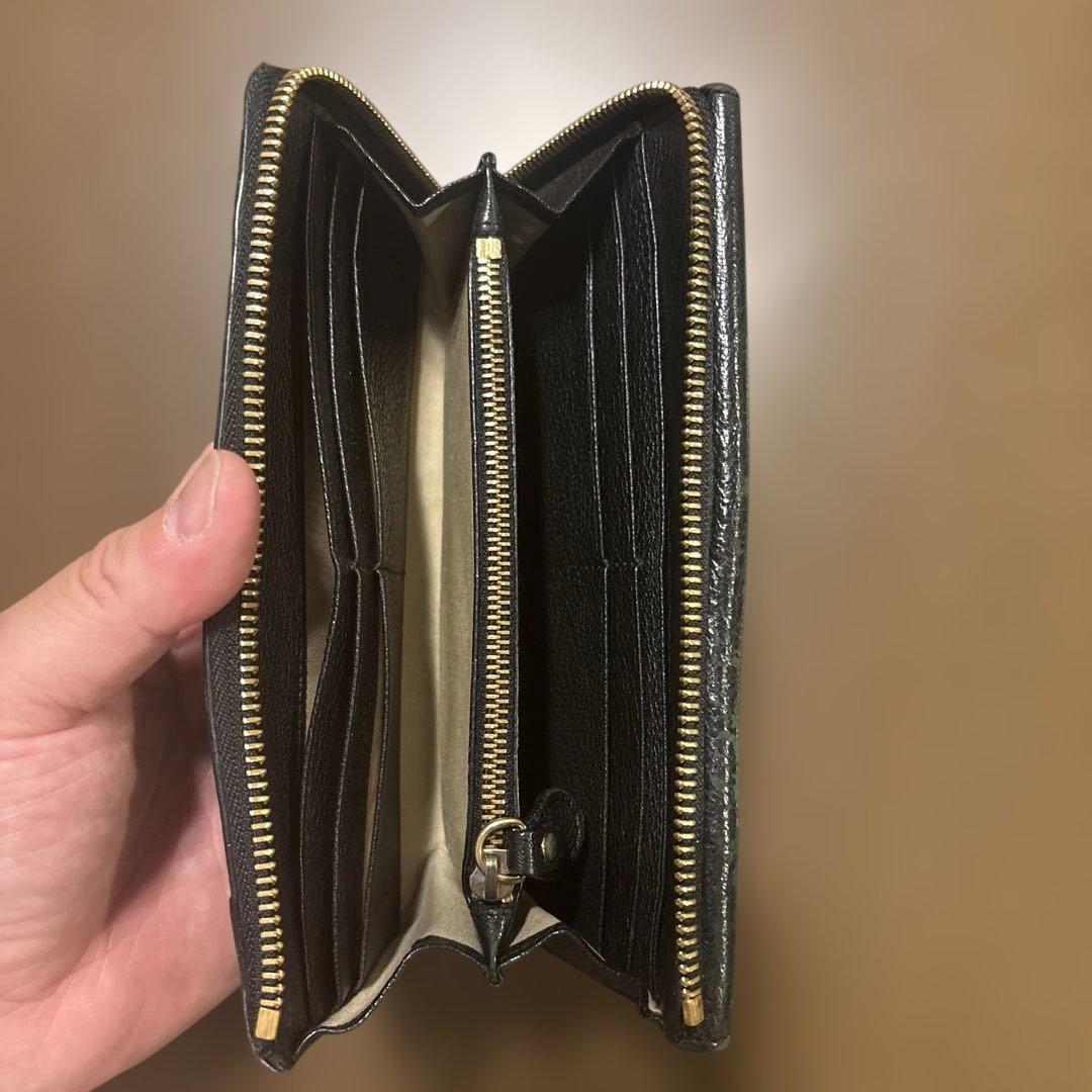 ブラックレザー長財布