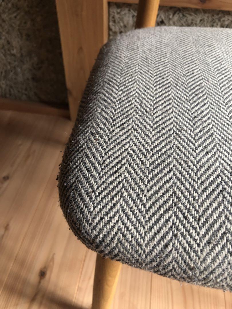 アデペシュ　ダイニングチェア　SORM dining chair