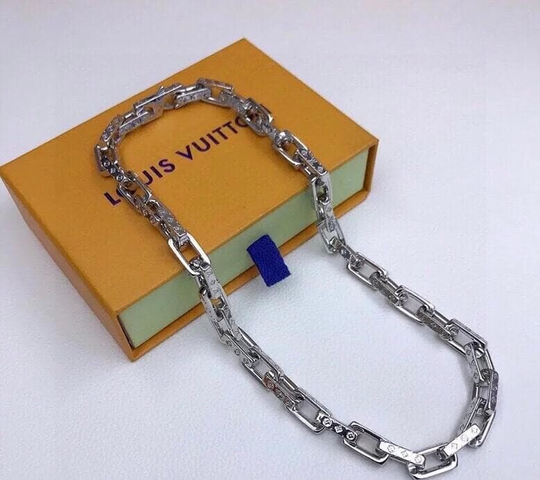 【箱付き未使用極美品✨】リンクチェーンネックレス