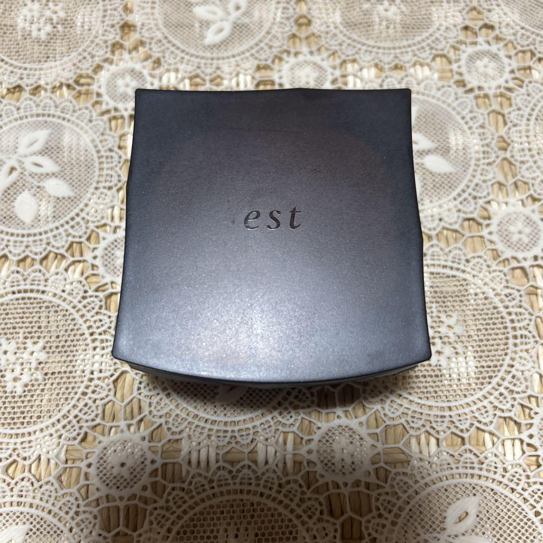 ESTファンデーション