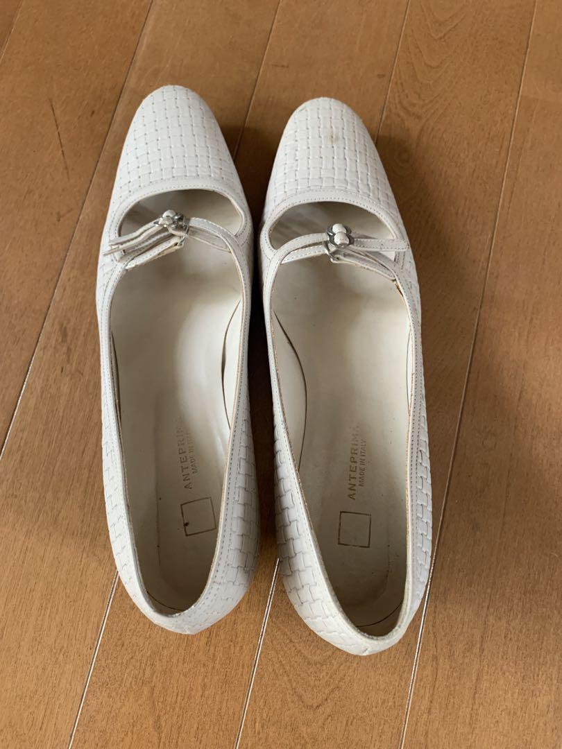 ANTEPRIMA ホワイトパンプス
