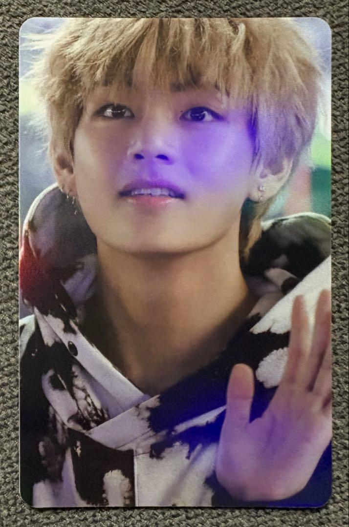BTS V テヒョン テテ ホロ トレカ V テヒョン テテ BTS レーザーホロ トレカ カード 防弾少年団