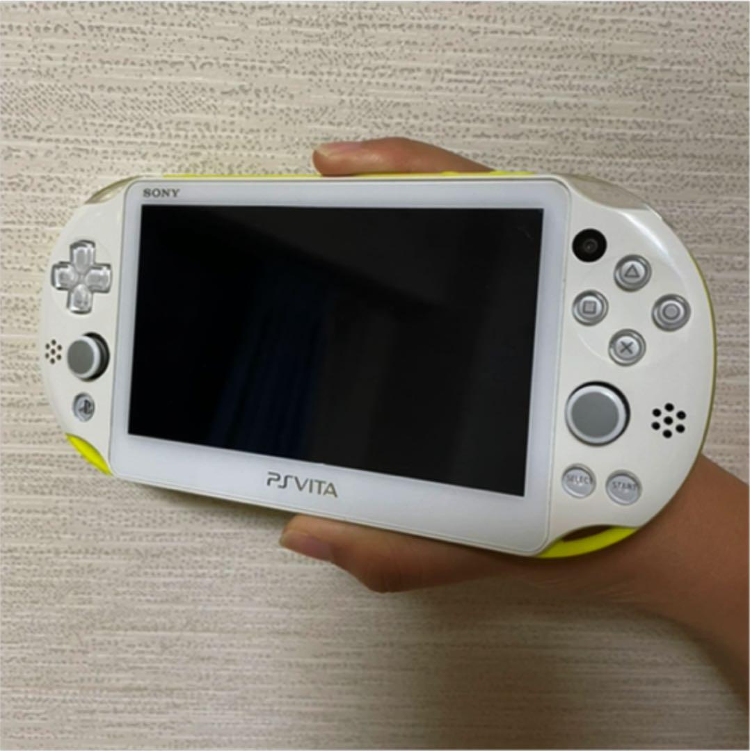 PlayStation®Vita（PCH-2000シリーズ） Wi-Fiモデル…