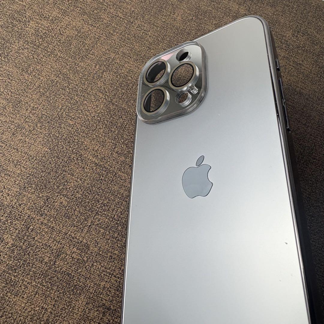 シルバーのiPhone 15ProMAX Apple iPhone 15Promax シルバーグレー ケース - メルカリ