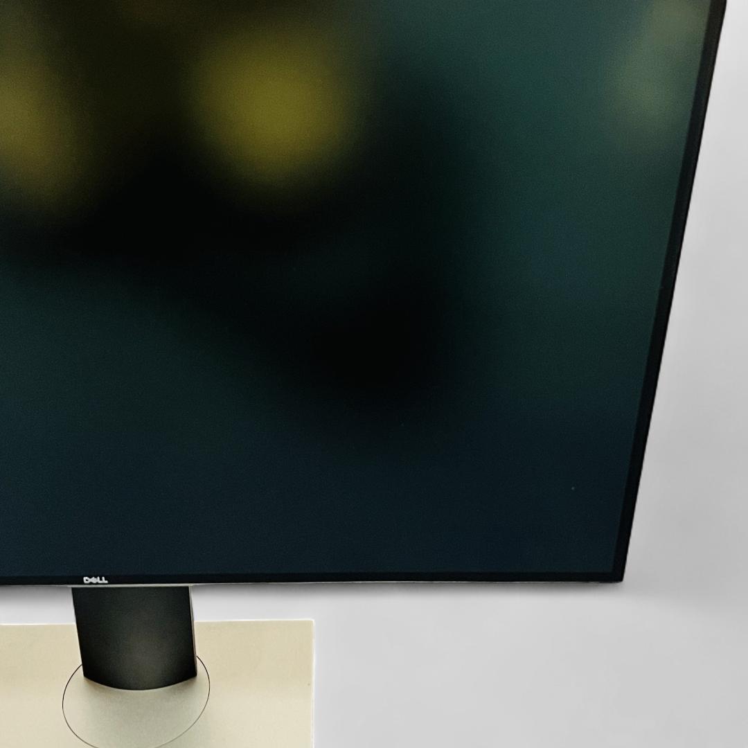 Dell 27インチ 4K モニター U2720QM