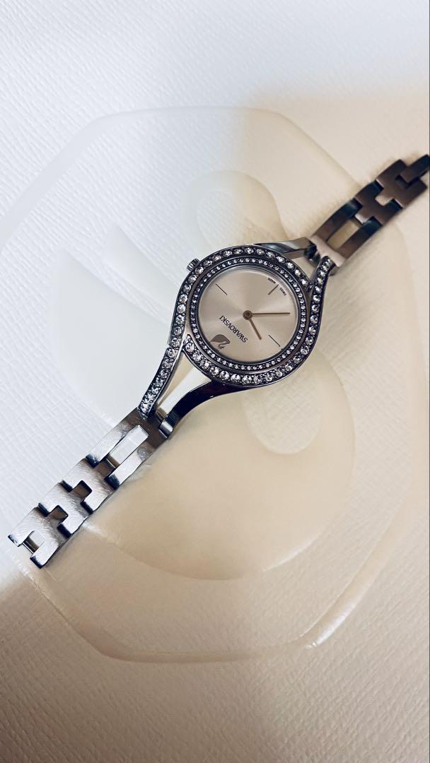 Swarovski シルバー時計