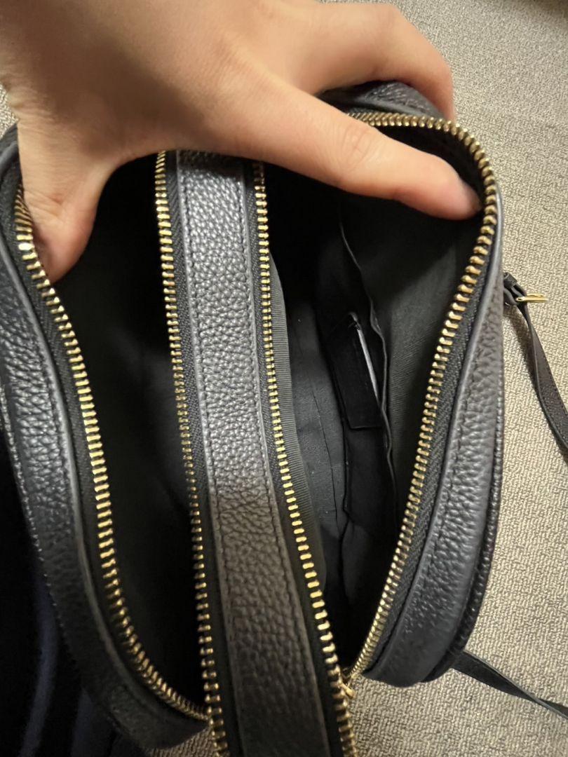 COACH ブラック ショルダーバッグ
