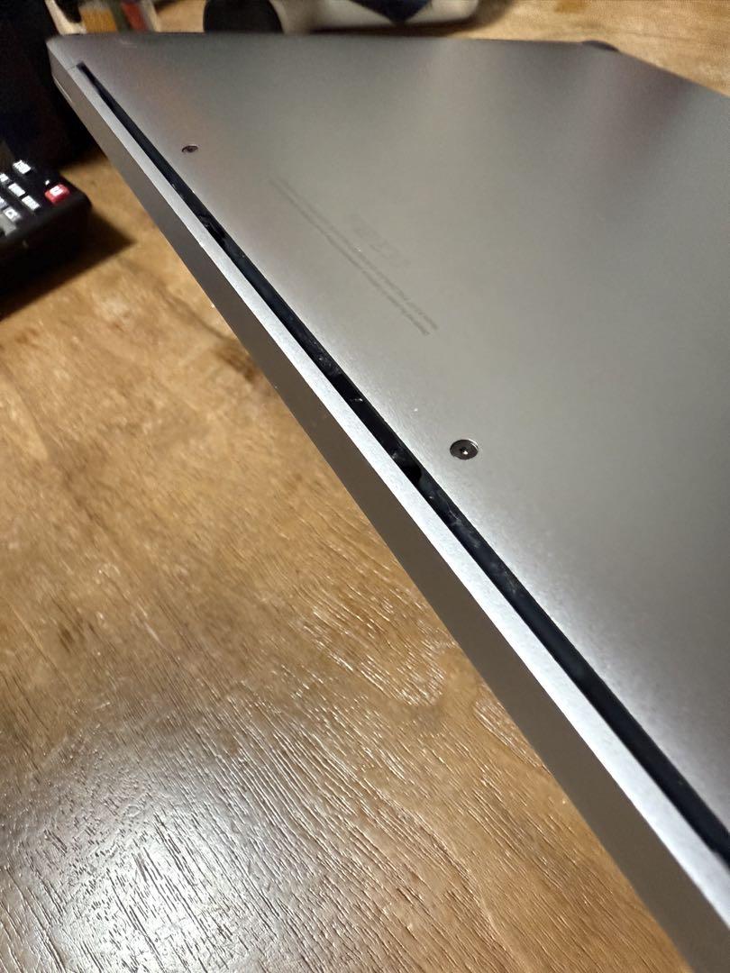 MacBook Air M1 13インチ 8GB 256GB