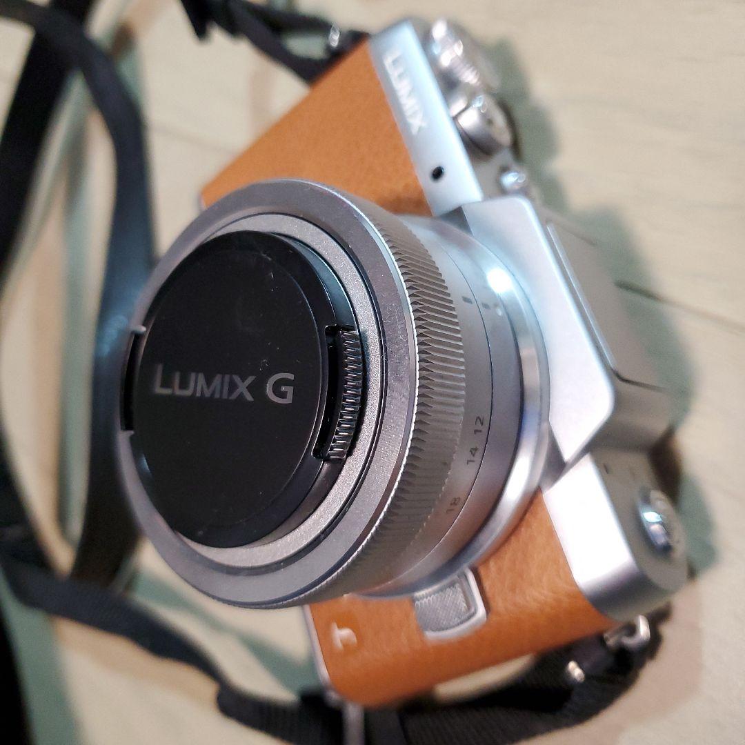 LUMIX Gシリーズ ミラーレスカメラ シルバー/オレンジ