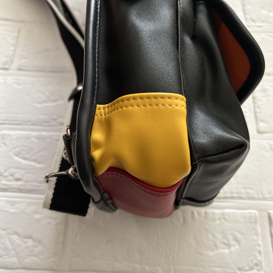 ［ 美品 ］ CASTELBAJAC ボディバッグ ブラック色