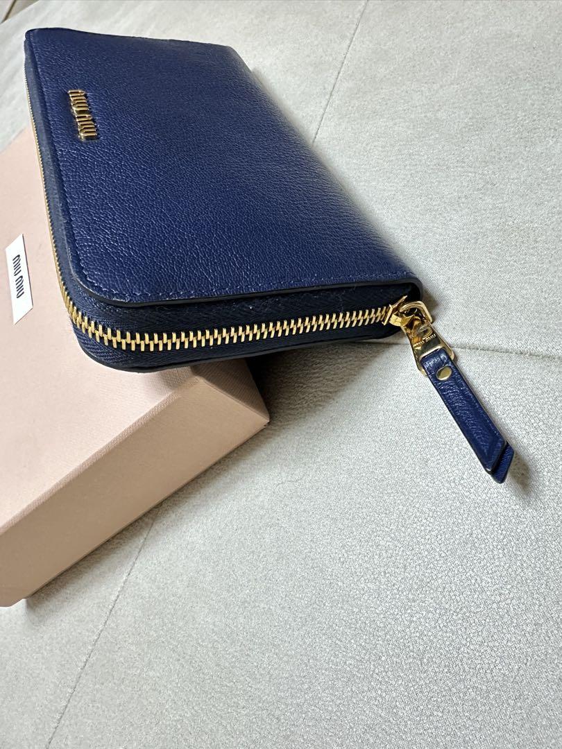 miu miu ネイビー 長財布 箱付きΩ