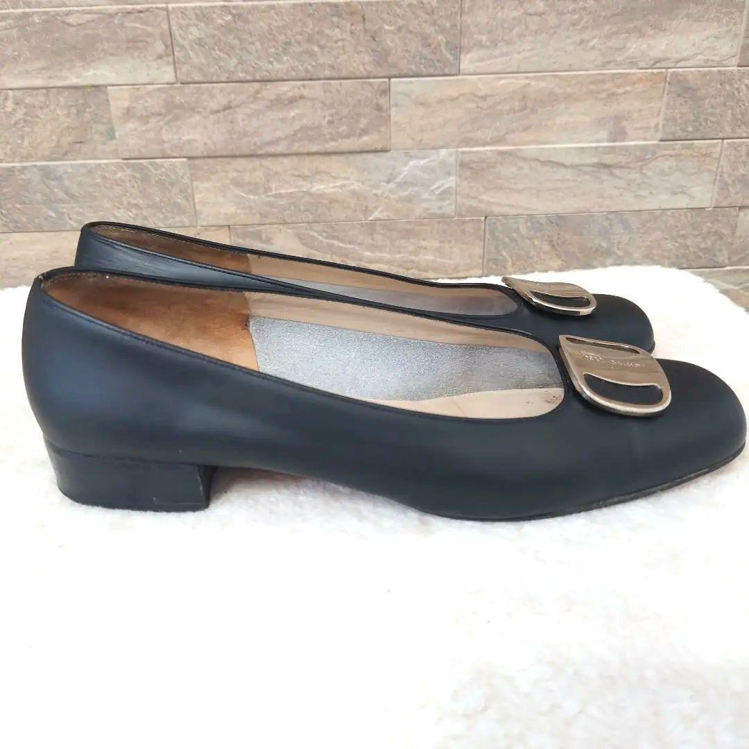 Salvatore Ferragamo　ヴァラ　レザー　パンプス　約23.5cm