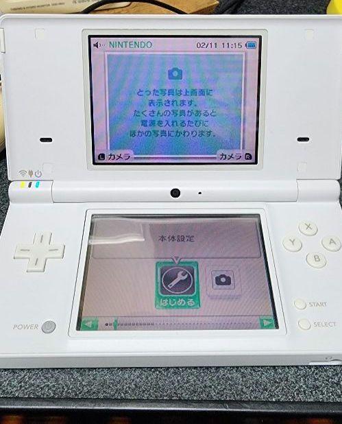 ニンテンドーDS i ホワイト 本体　箱付き 6,020円