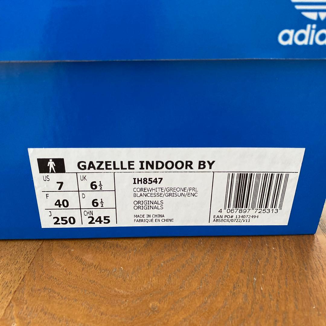 新品未使用☆別注 adidas gazelle indoorコアホワイト／グレー