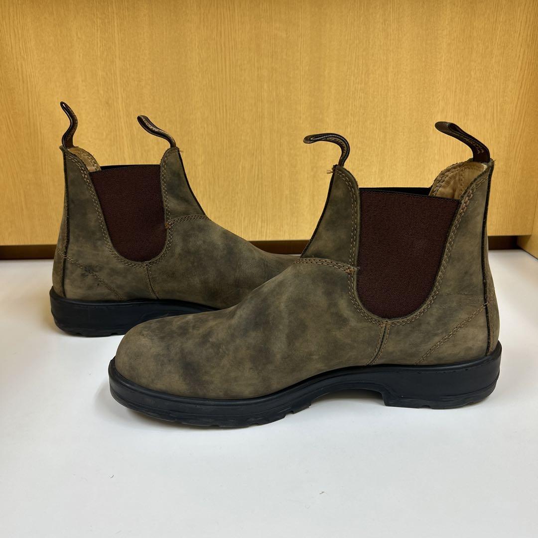靴 Blundstone