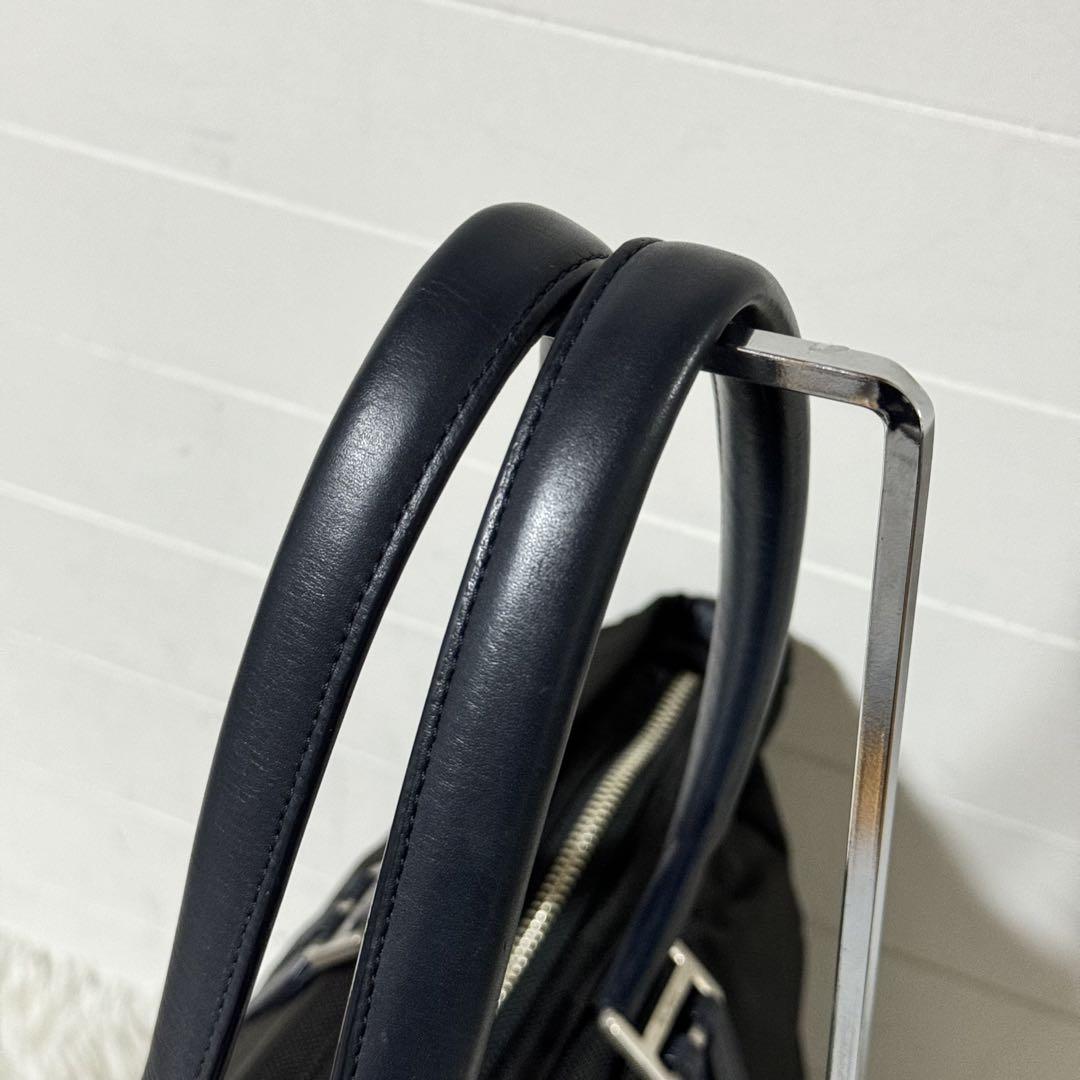 美品✨TUMI トゥミ　JARVIS 68414DNYE トートバッグ　ブラック