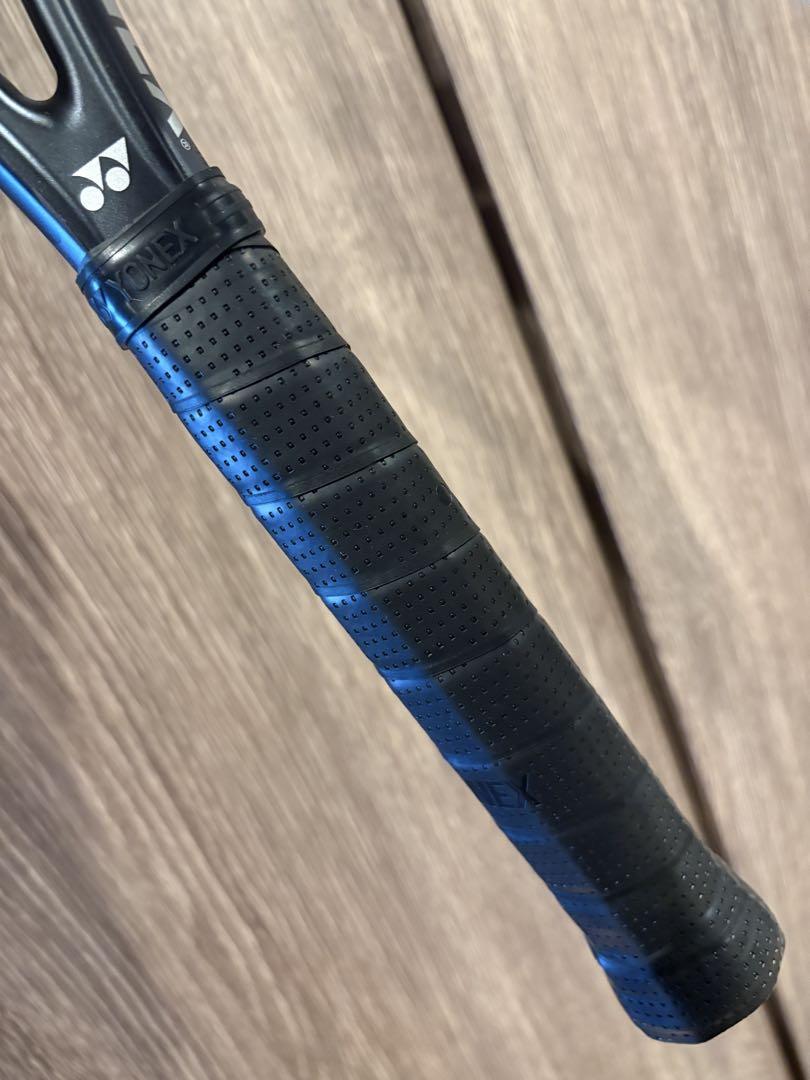 極美品 YONEX vcore100 2018 G2 YONEX ヨネックス VCORE100 2018年製 2本セット レッド G2 YONEX