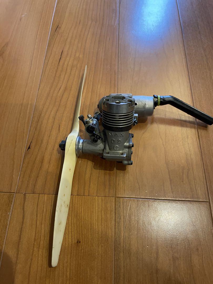 OS MAXラジコン飛行機用エンジン
