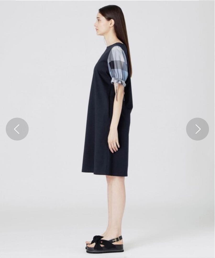 ブルーレーベルクレストブリッジ コンパクトクリアポンチ ワンピース パフスリーブ