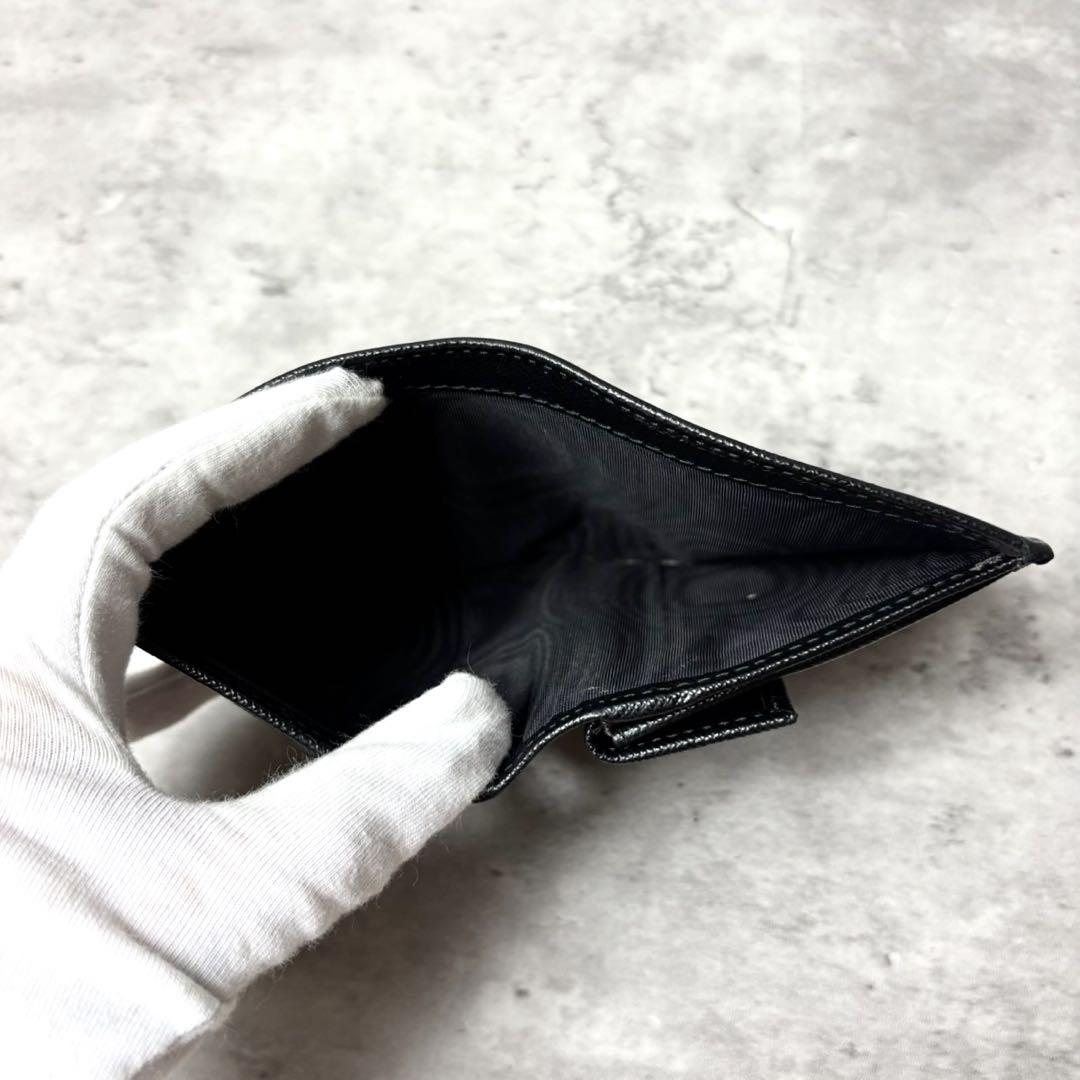 極美品✨PRADA 二つ折り財布 三角プレート ID搭載 サフィアーノ 黒