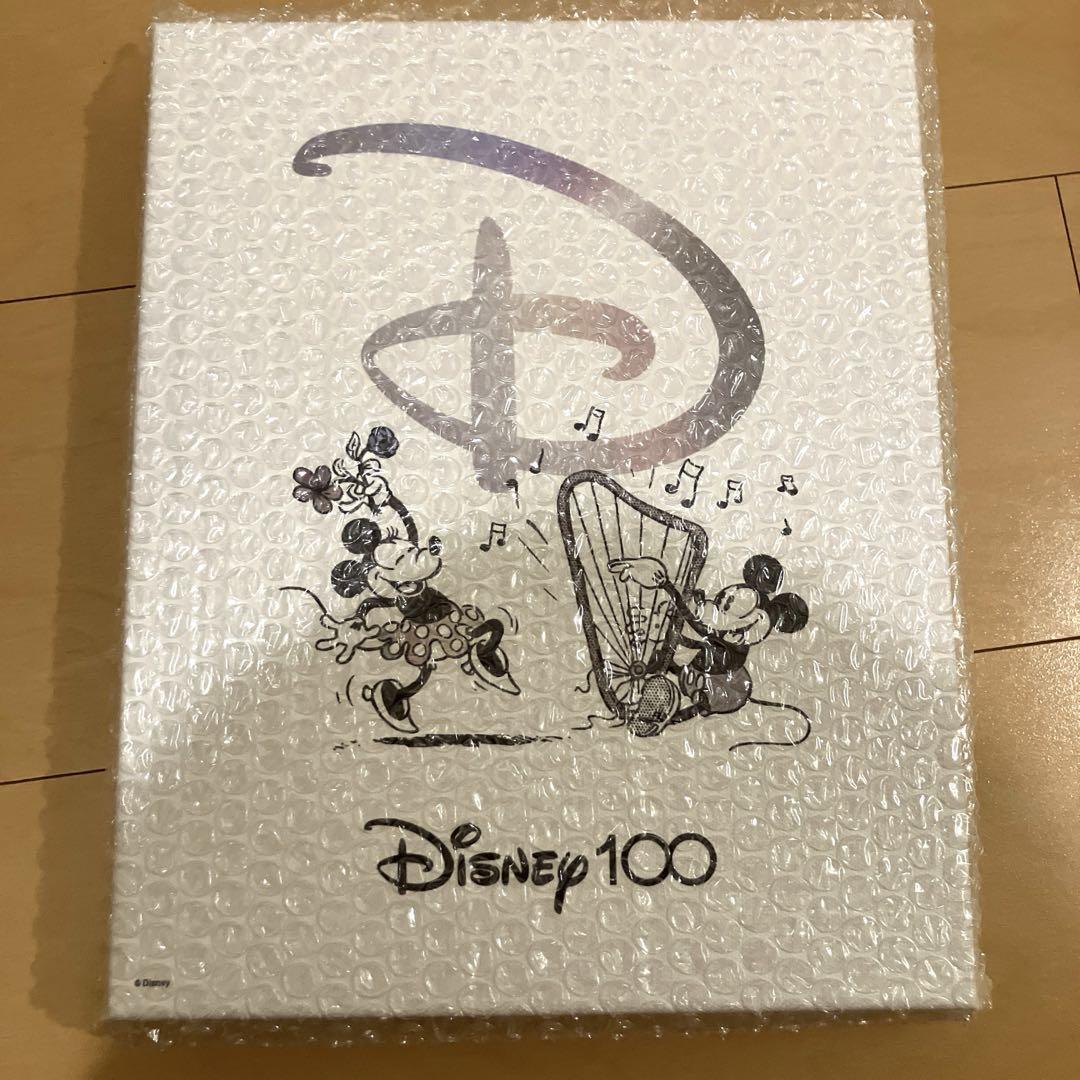 最新作の ディズニー100 キャンバスアート - メルカリ ポスター