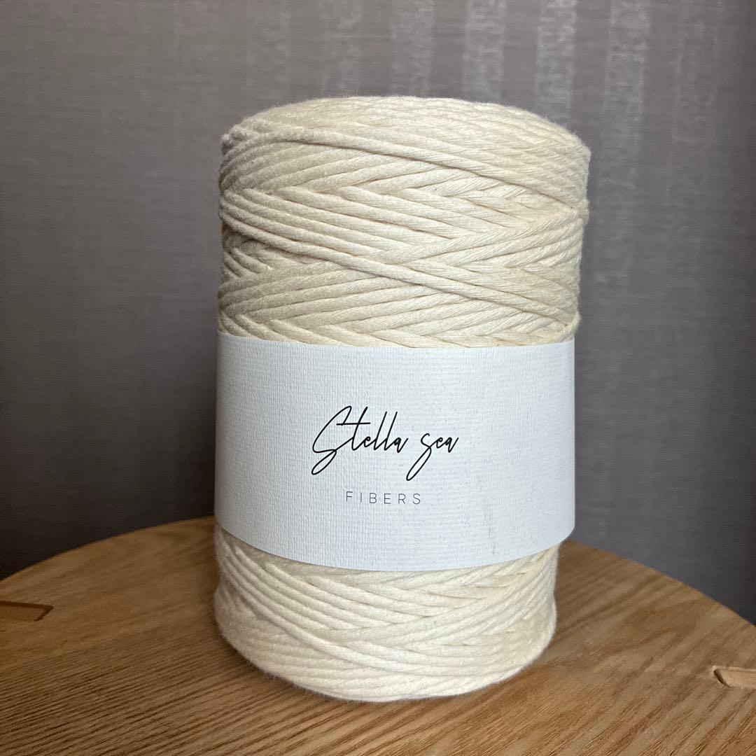 マクラメ　オーガニックコットン　紐　ステラシー　3.5mm 生成り 400m弱
