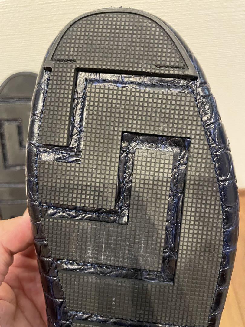 【極美品】【最終価格】ヴェルサーチ　クロコ型押しドライビングローファー　43