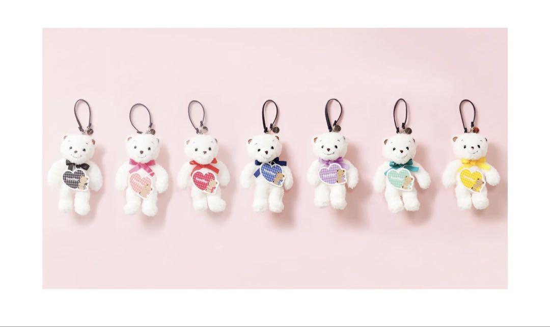 M*I様 新品・未開封　familiar マスコットベア　赤
