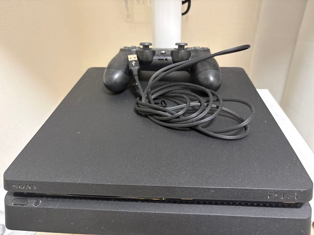 SONY PS4本体 コントローラー付き