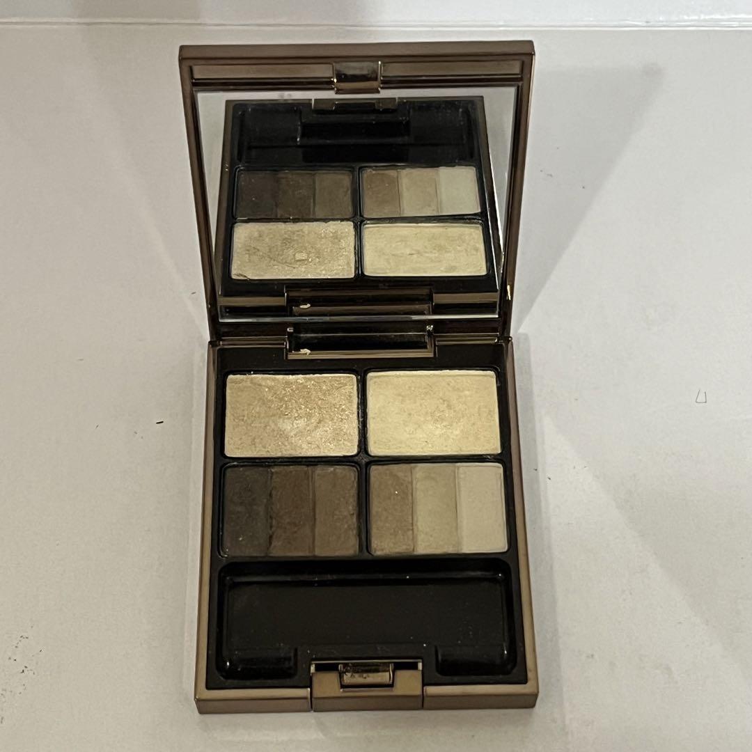 【数回使用】 ルナソルフェザリースモーキーアイズ01 smoky beige