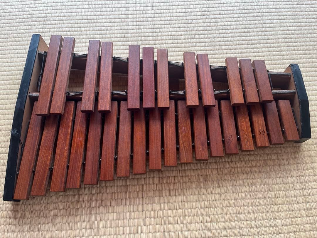 KOROGI 卓上木琴  コオロギ