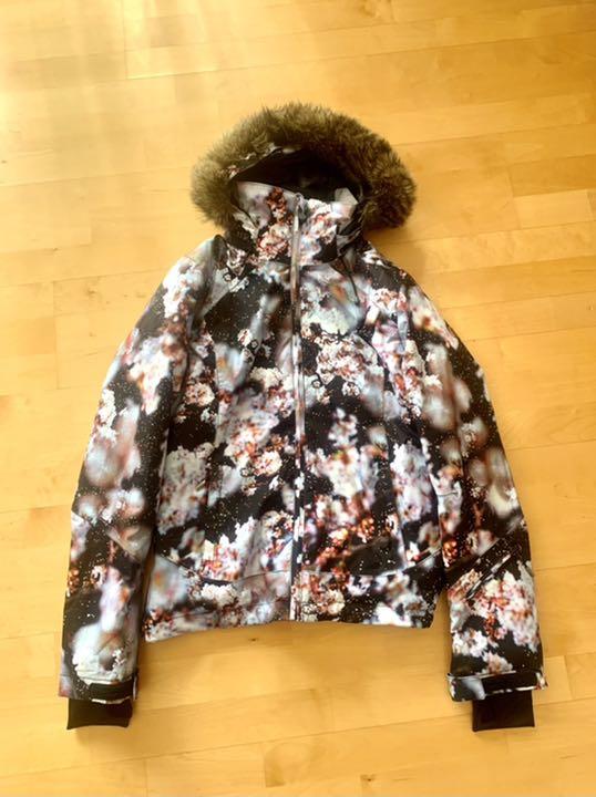 スノボウェア　蜷川実花モデル　美品 ROXY スノボウェア蜷川実花コラボ上下セットMサイズ